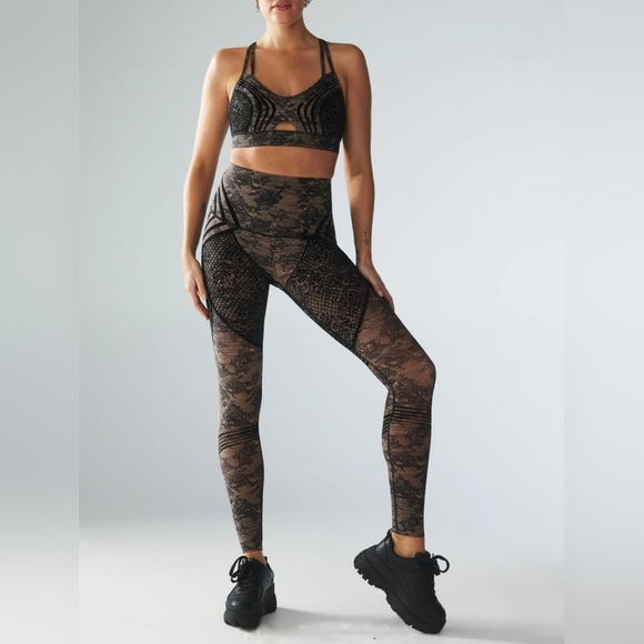 Savage X Fenty By Rihanna Special FX High Waisted Leggings Size S - Picture 1 of 9